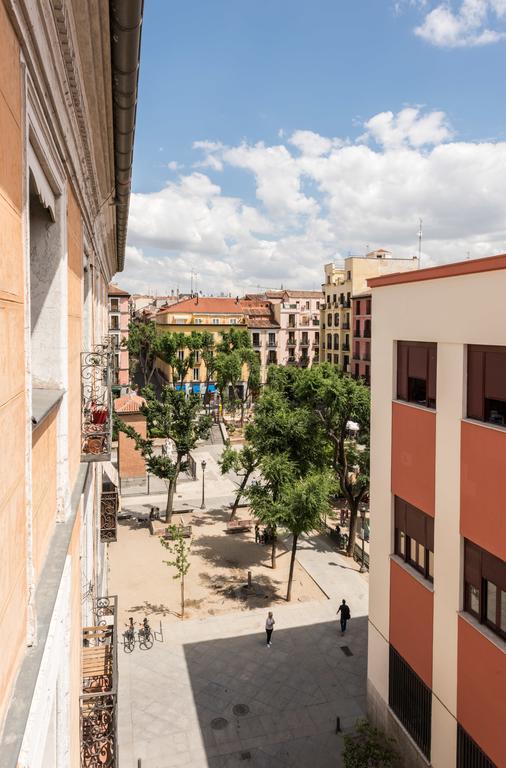 Plaza II De Mayo Madrid Extérieur photo